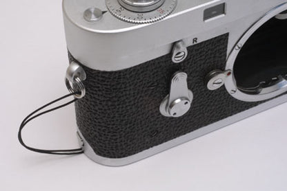 Leica M型用ベースプレート用ストラップ (特注ネジ付き)