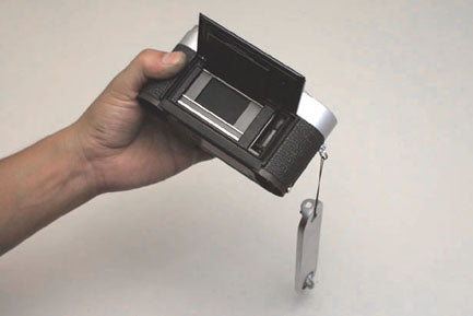 Leica M型用ベースプレート用ストラップ (特注ネジ付き)