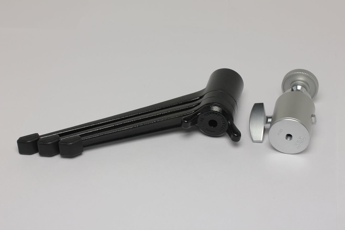 Leica 自由雲台14108，三脚14100（委託販売品）