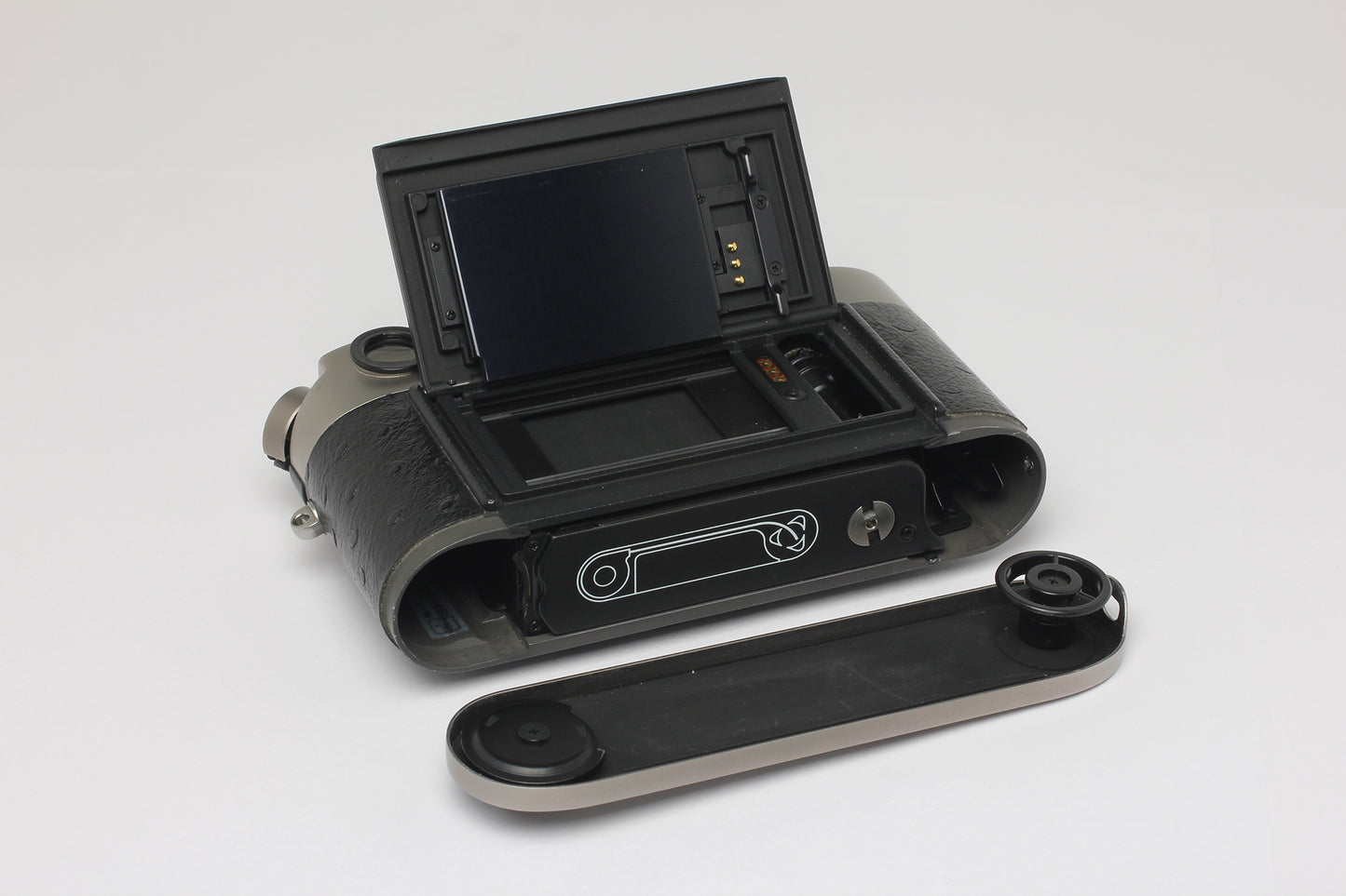 Leica M6 Titanium (Consignment Sale Item)