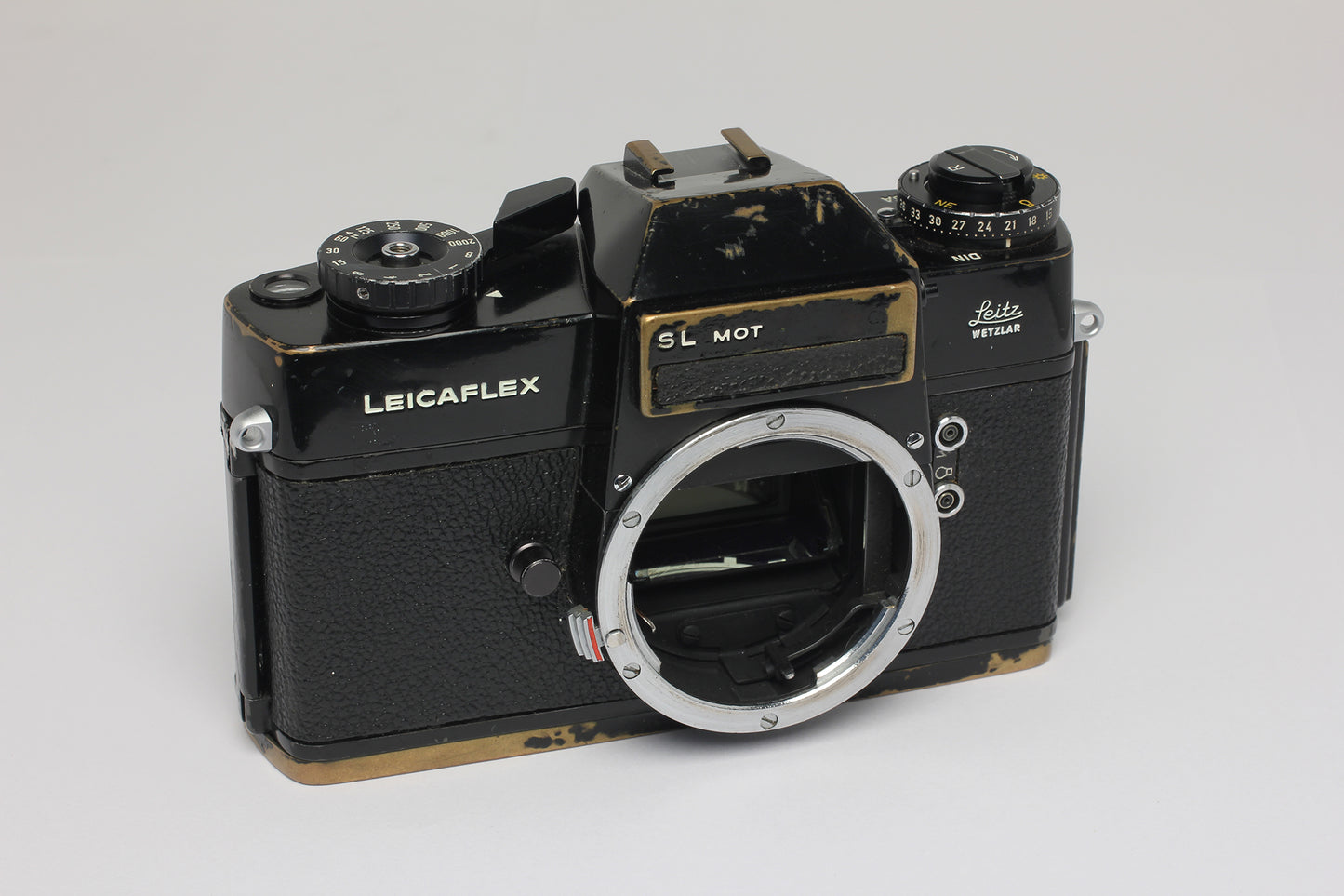 Leicaflex SL MOT Black Paint  (Consignment Sale Item)