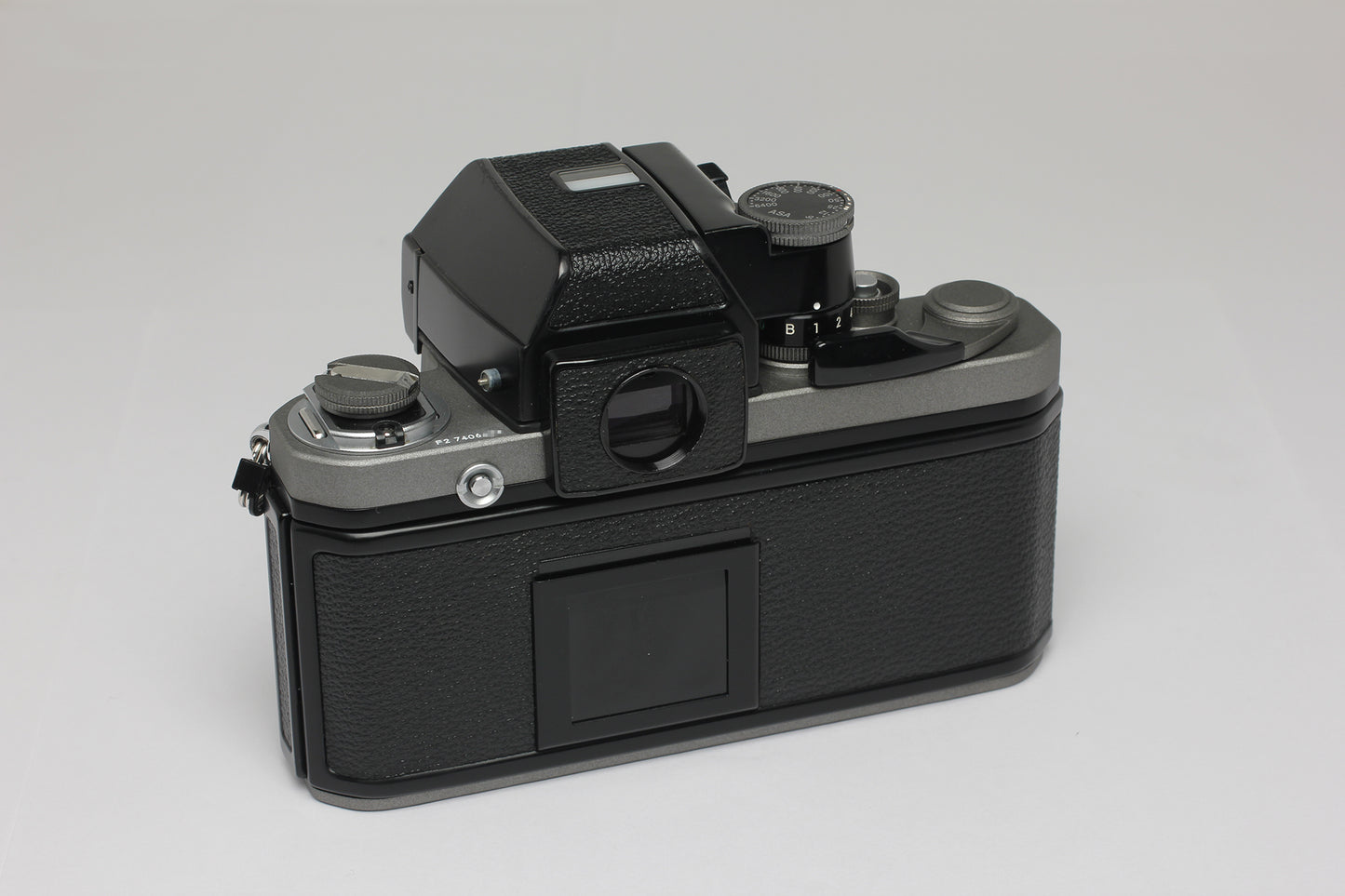 Nikon F2 フォトミックDP-1付／F5 50周年カラーペイント仕上げ（委託販売品）