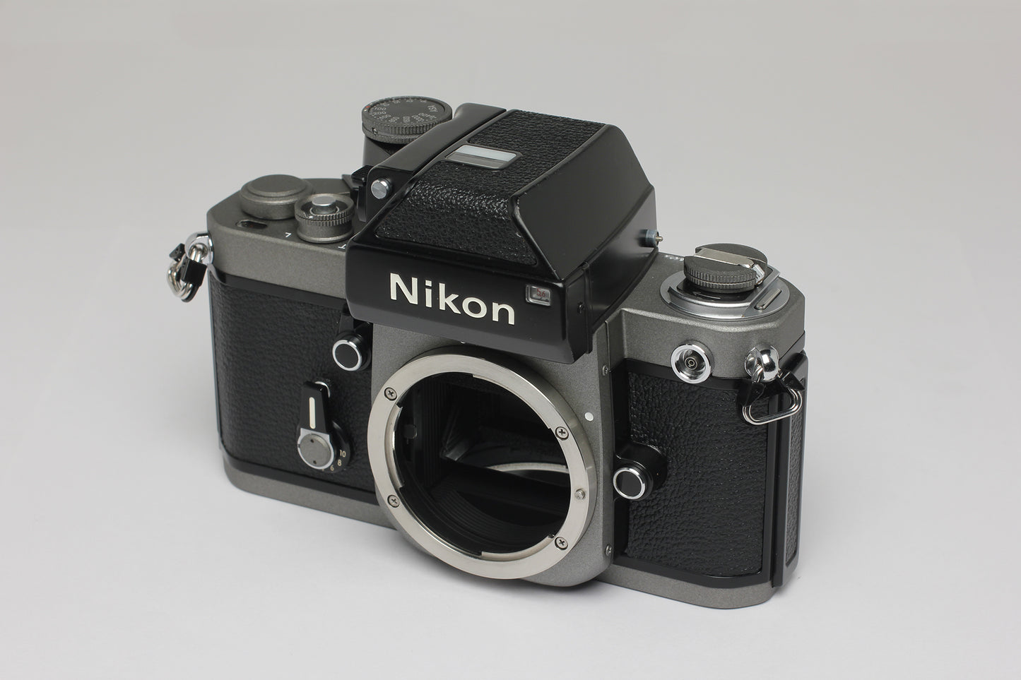 Nikon F2 フォトミックDP-1付／F5 50周年カラーペイント仕上げ（委託販売品）