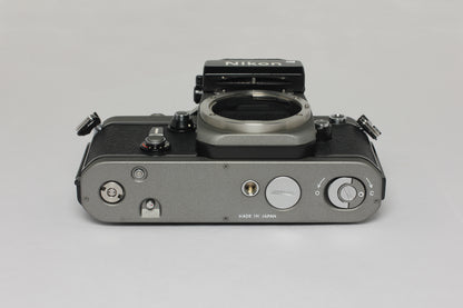 Nikon F2 フォトミックDP-1付／F5 50周年カラーペイント仕上げ（委託販売品）