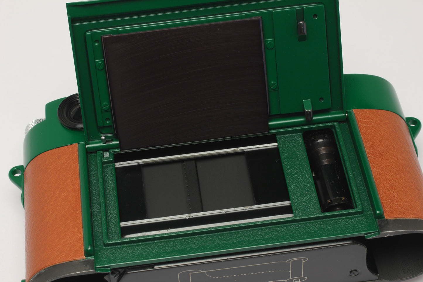 Leica Kanto Green Paint Finish (Consignment Sale Item)