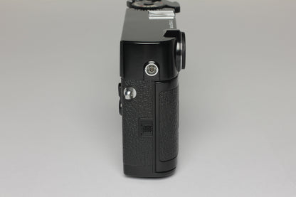 Zeiss Ikon ZM Black (Consignment Sale Item)