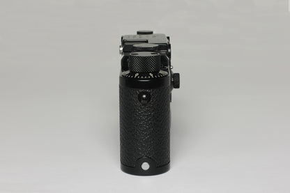 Leica  IIIf レッドダイヤル Kantoブラックペイント（委託販売品）