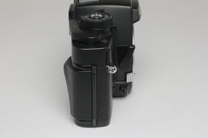 Leica  R6.2 Black (Consignment Sale Item)
